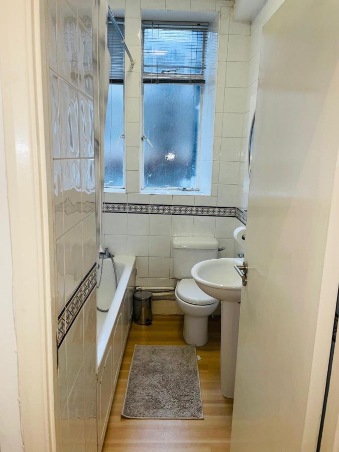 Amazing 2 Bedroom Apartment 런던 외부 사진